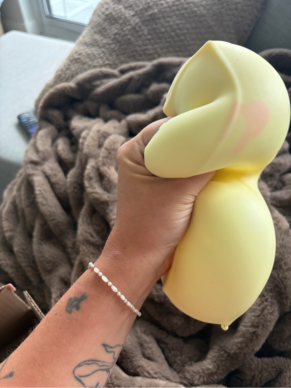 Butter squishy - Picture 5 of 6